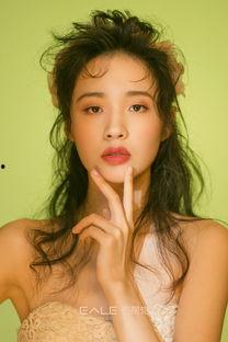 绾凝妆,穿越时空的美丽传奇